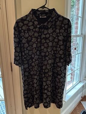 Travis Mathew Men’s Knit Polo Golf Shirt Sleeve Black Gray Blue Print, Like New